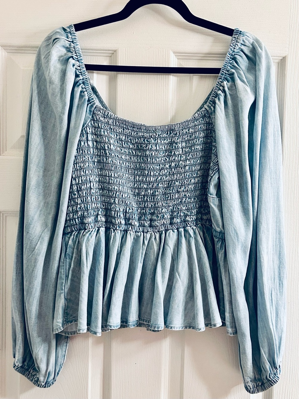 New! Aerie Peplum Top - Picture 2 of 2